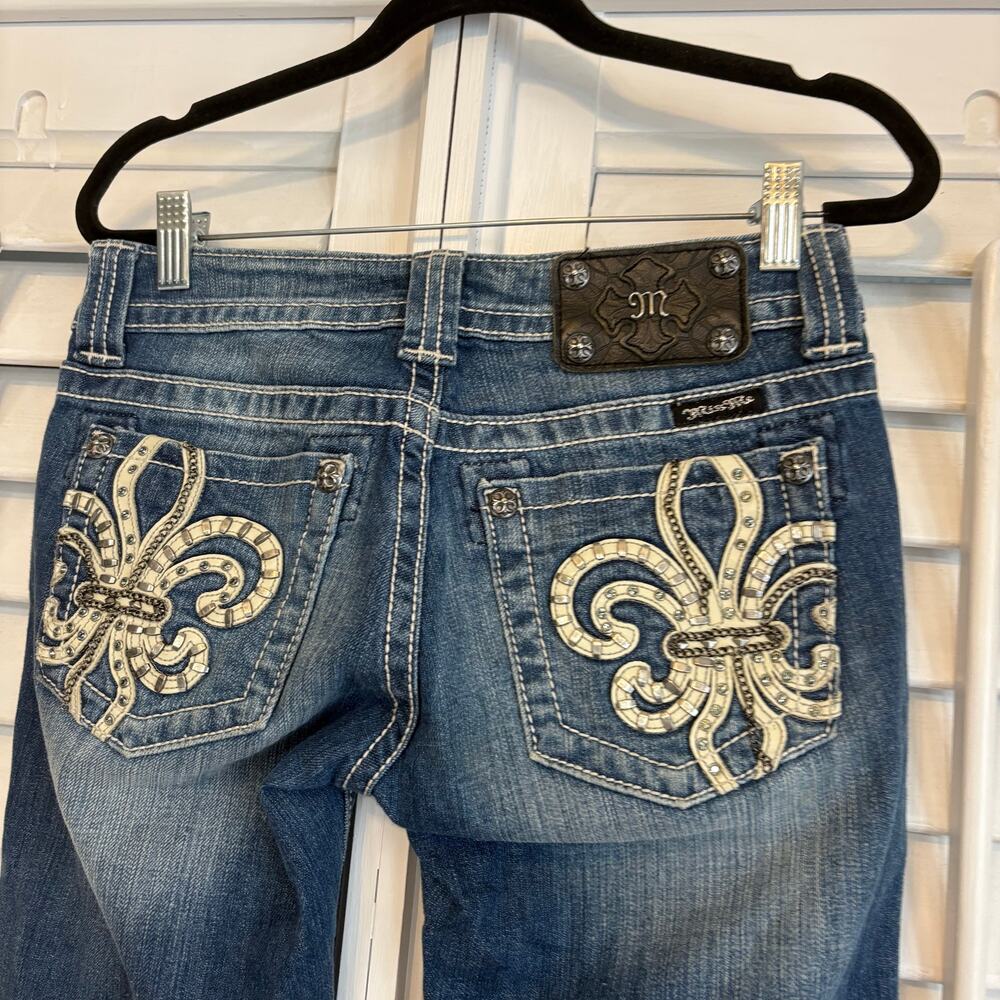 Miss Me Women's Embellished Fleur-de-Lis Blue Jeans